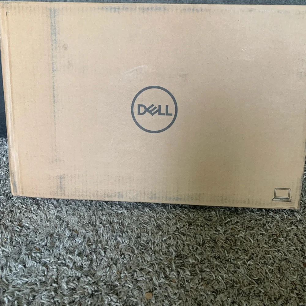 Dell Ispiron 16 never opened, dark green, comes with plugs
